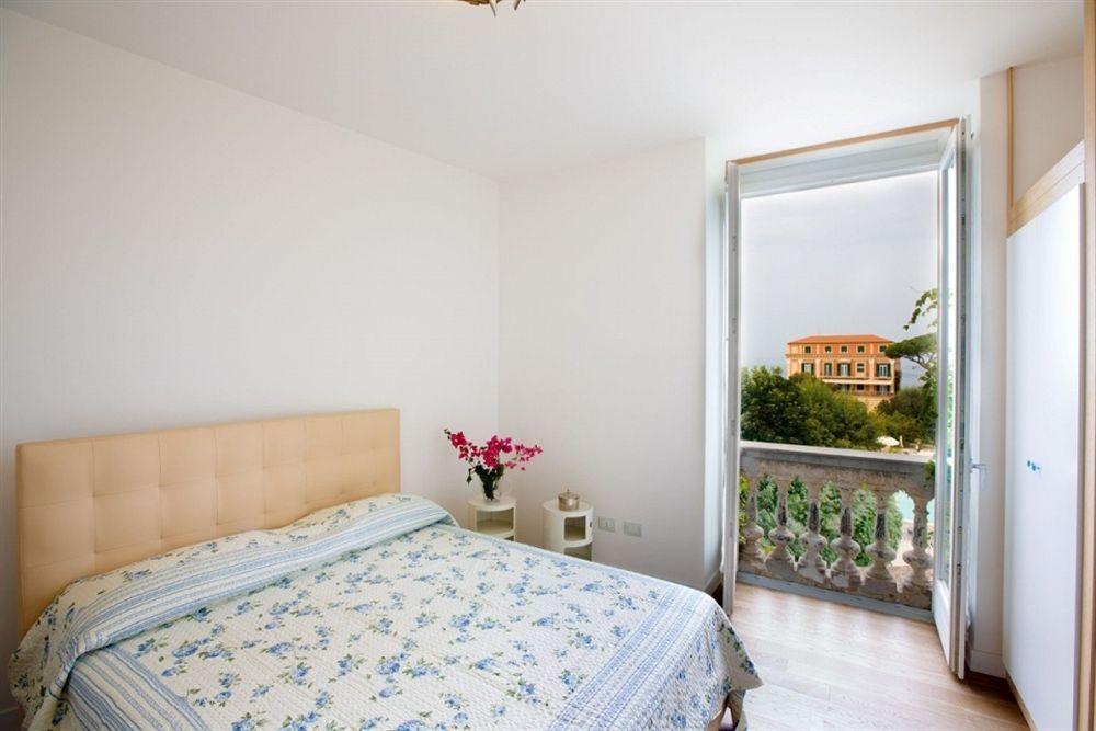Agora Apartments Sorrento Eksteriør billede