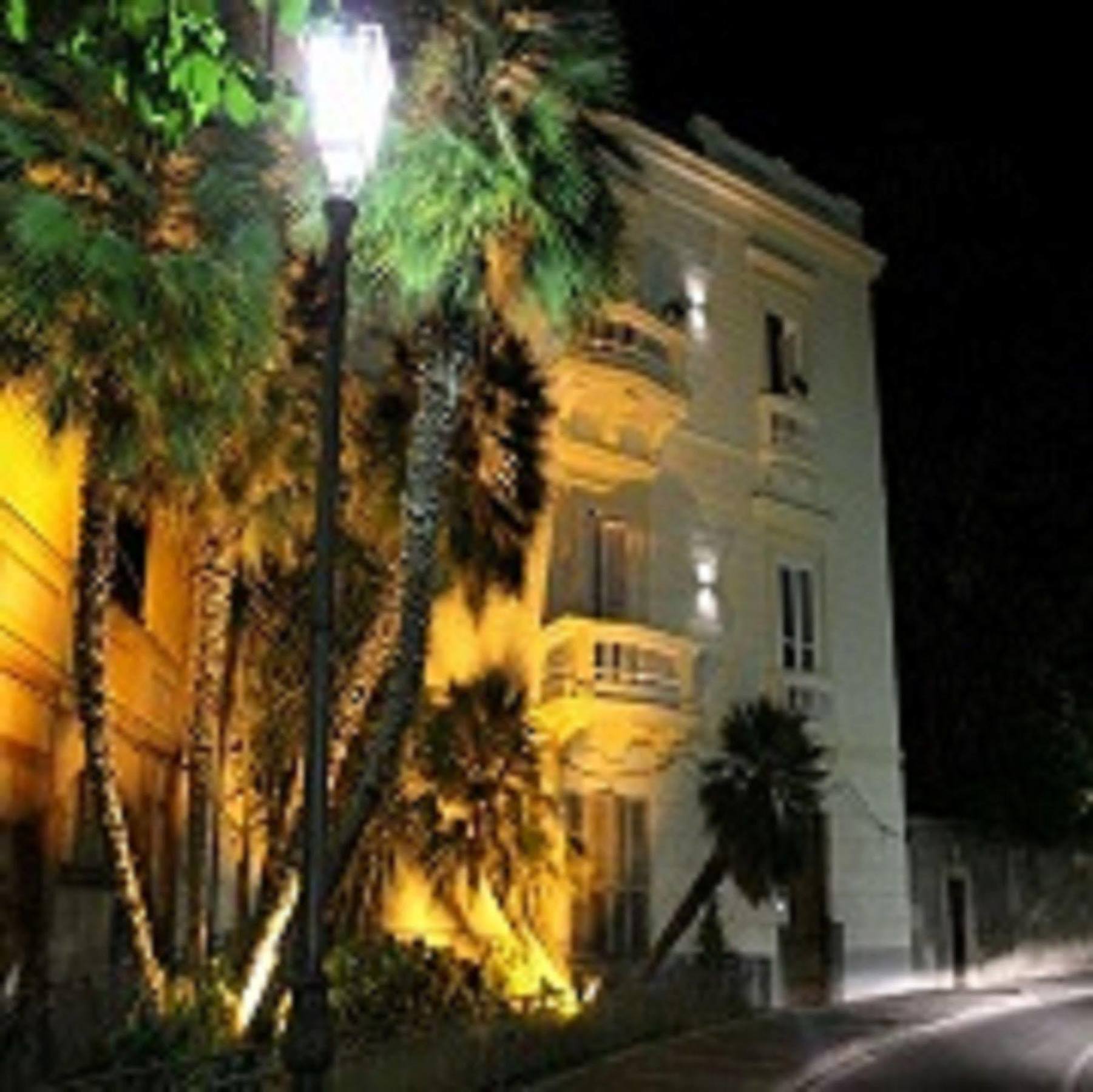 Agora Apartments Sorrento Eksteriør billede